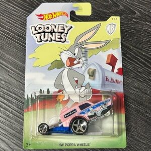 Hot Wheels Looney Tunes Bugs Bunny HW Poppa Wheelie 1/8
